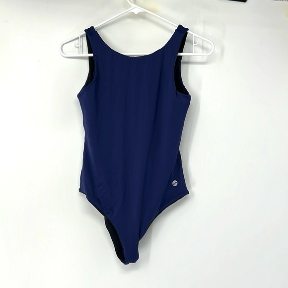 AP NWOT one piece reversible swimsuit women’s medium - Picture 1 of 9